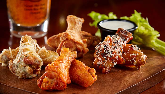 Anduzzi’s Sports Club Wisconsin’s Favorite Restaurant & Sports Bar chicken wings flight